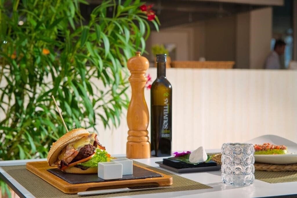 Апартаменты Me Mallorca 4*