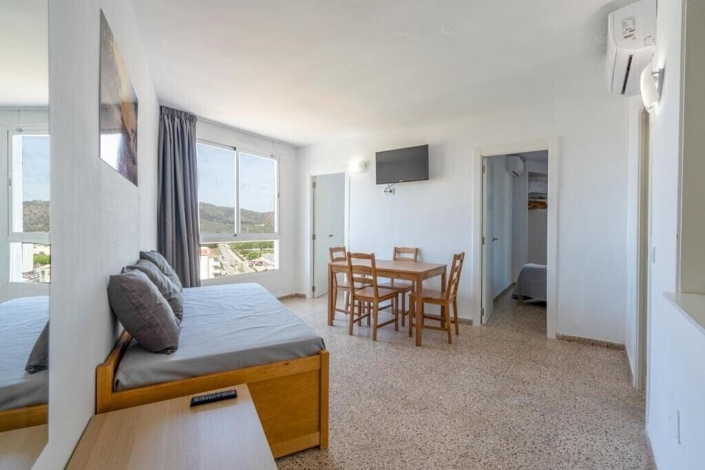 Фотографія Magalluf Playa (Adults Only) 2 Keys 2*