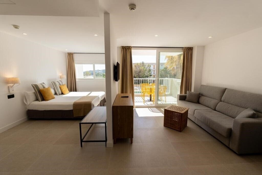 Фото Vistasol Aparthotel 3*