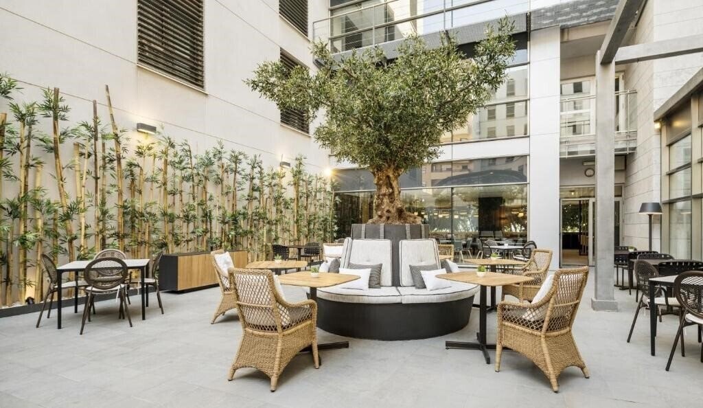 Территория Ilunion Malaga 4*