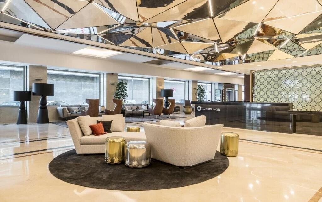 Панорама Ilunion Malaga 4*