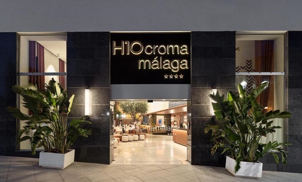 Панорама H10 Croma Malaga 4*