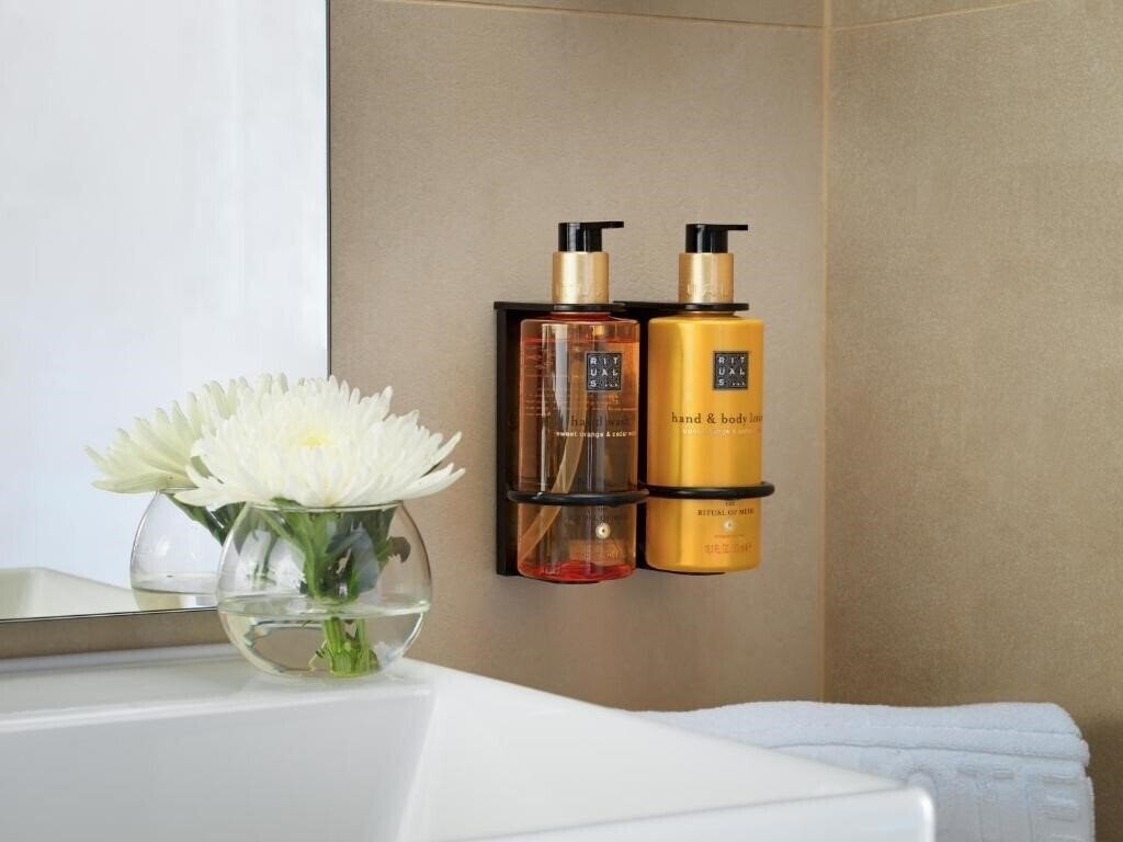 Апартаменти H10 Croma Malaga 4*