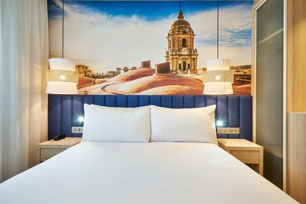 Вид Eurostars Astoria 3*