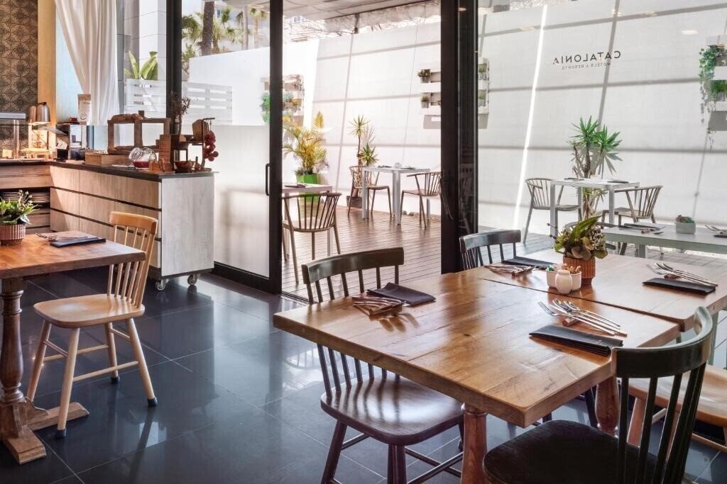 Територія Catalonia Malaga 5*