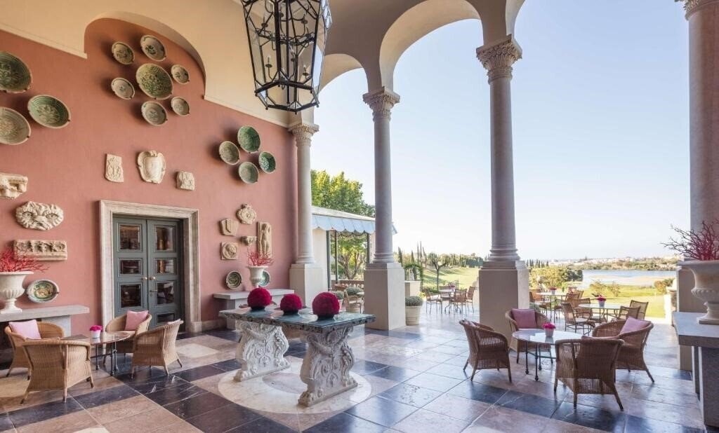 Картинка Anantara Villa Padierna Palace 5*