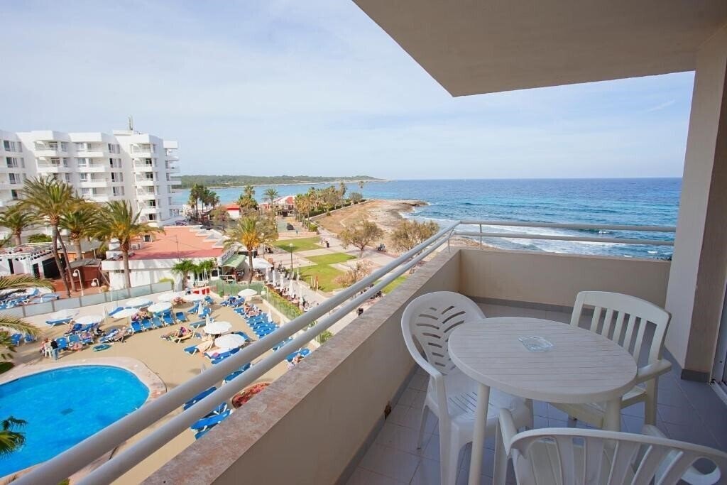 Територія Playa Dorada Aparthotel 3*