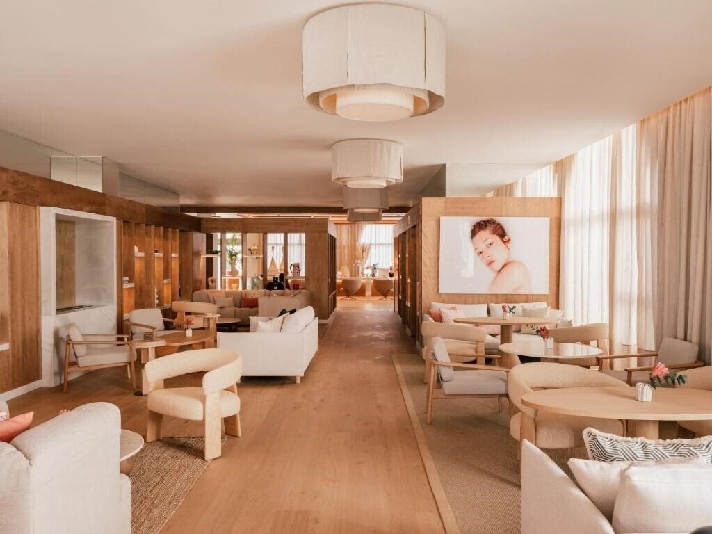Отель ME Marbella 5*