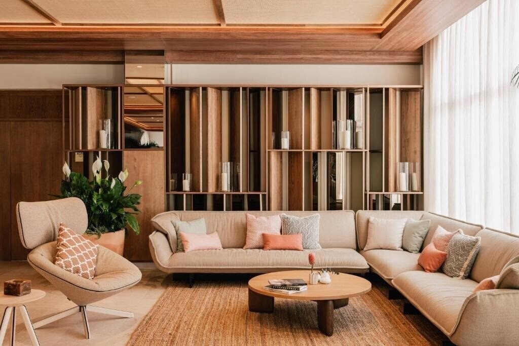 Вид ME Marbella 5*
