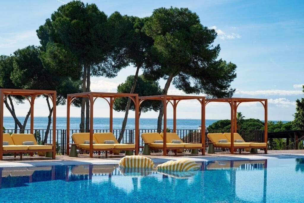 Отель Don Carlos Marbella 5*