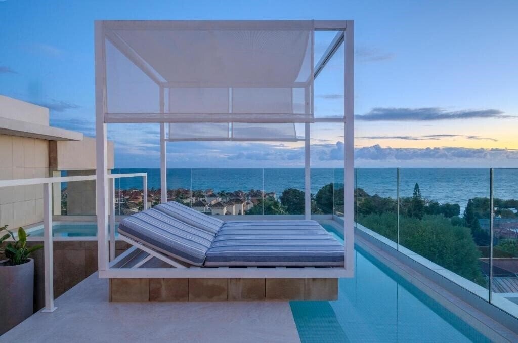 Территория Don Carlos Marbella 5*