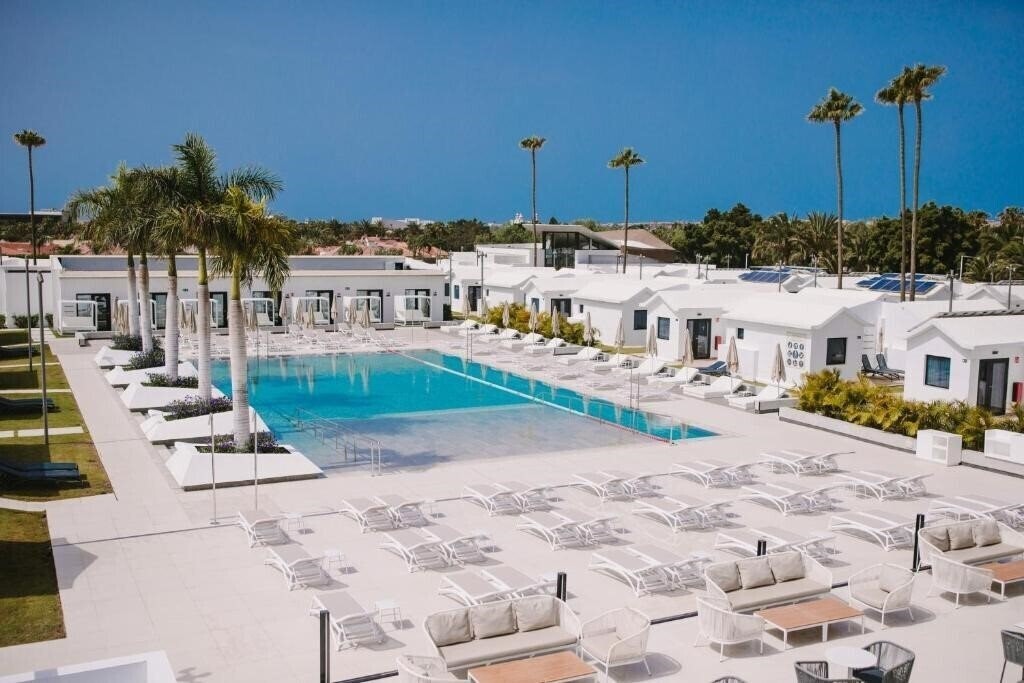 Отель Club Maspalomas Suites & SPA - Adults Only 4*