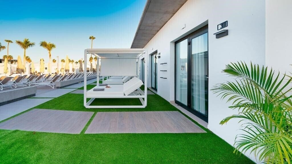 Территория Club Maspalomas Suites & SPA - Adults Only 4*