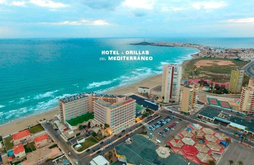 Отель Hotel & SPA Entremares 4*