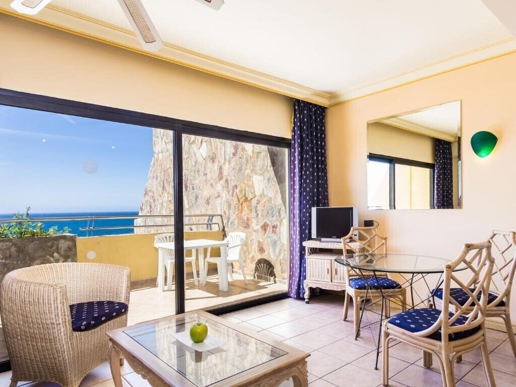 Панорама Bluebay Beach Club 4*