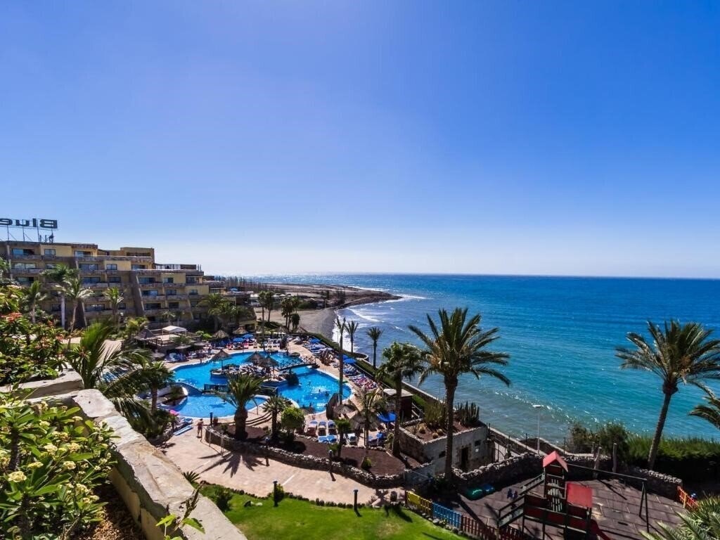 Фотография Bluebay Beach Club 4*
