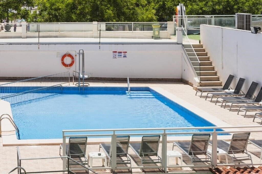 Апартаменти Amic Miraflores 3*