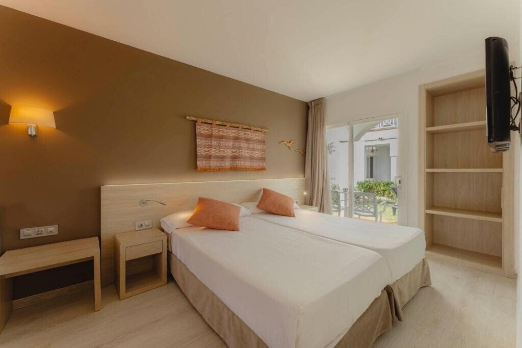 Территория Garden Holiday Village 3*