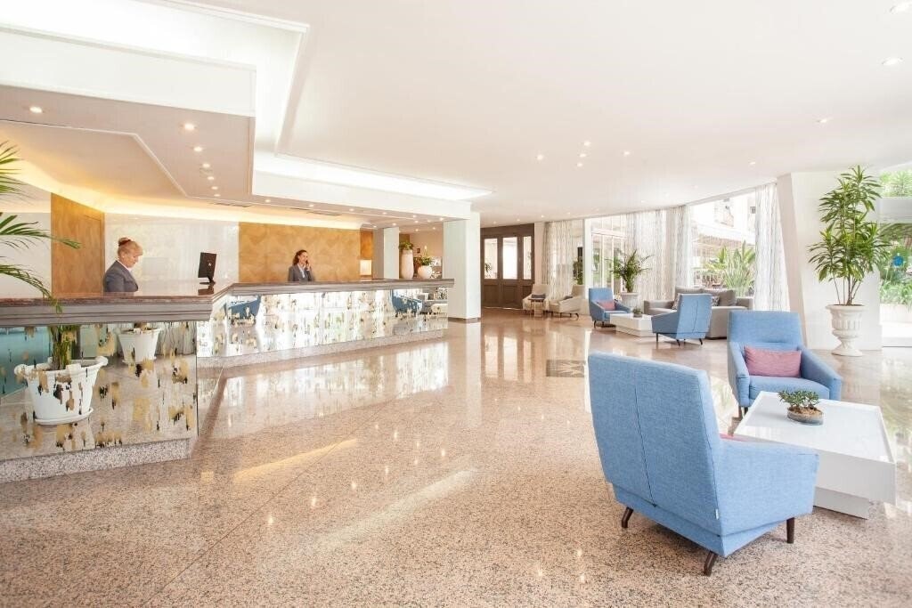 Территория Grupotel Orient 4*