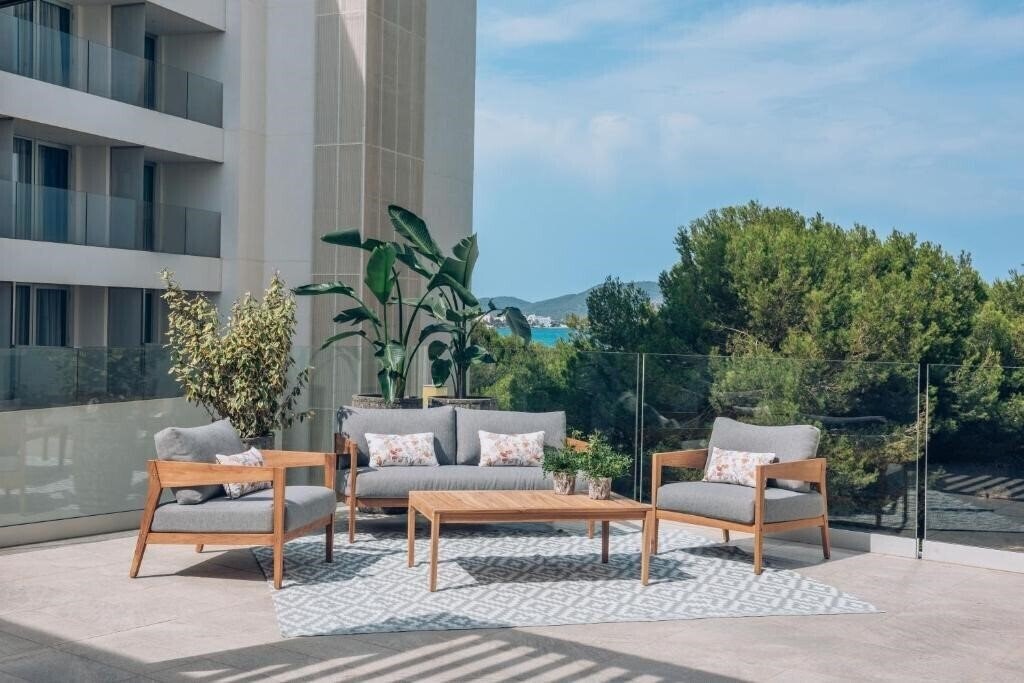 Территория Iberostar Waves Cala Millor (ex. Iberostar Cala Millor Park) 4*