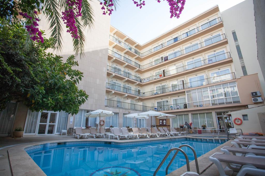 Вид Las Arenas 4*