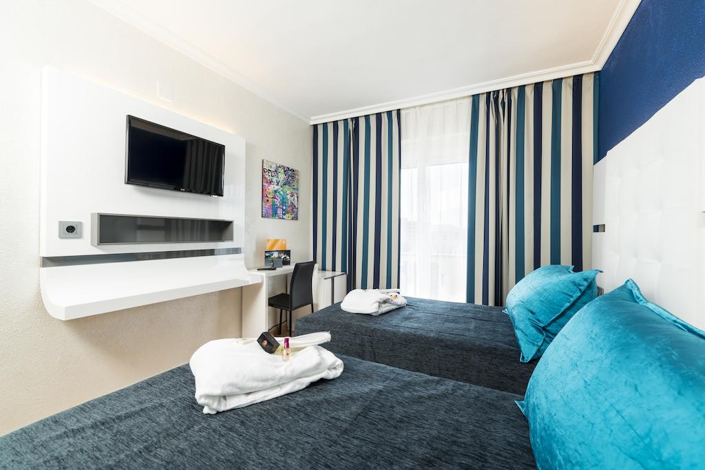 Вид Salles Hotels Marina Portals 4*