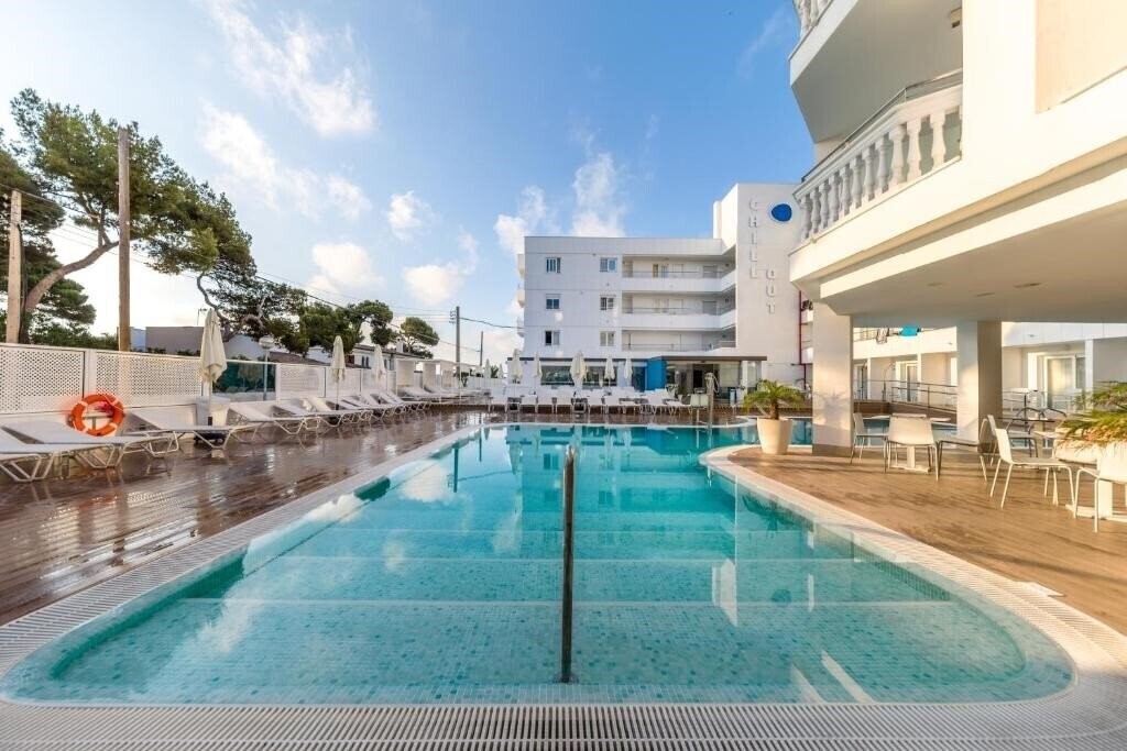 Отель Welikehotel Triton Beach 4*
