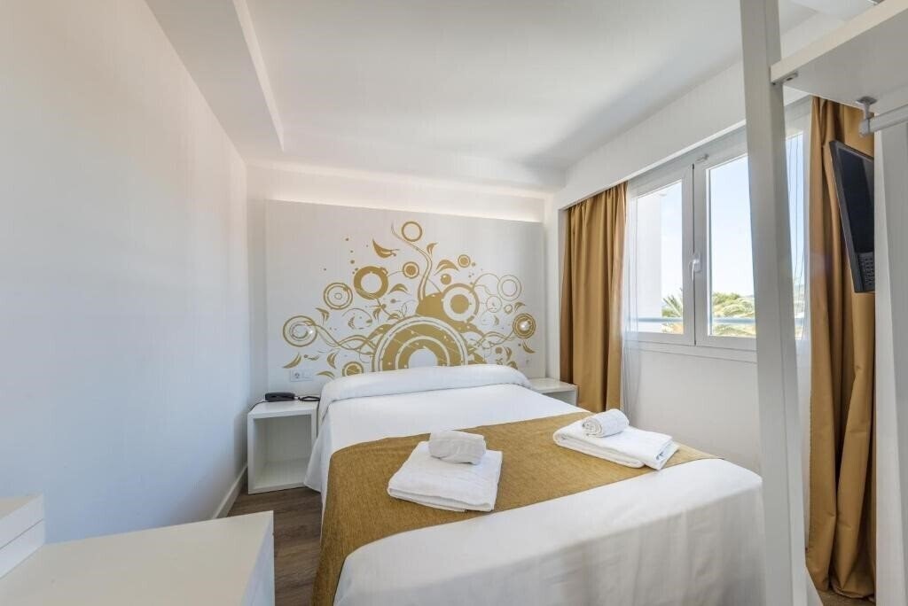 Апартаменты Welikehotel Triton Beach 4*