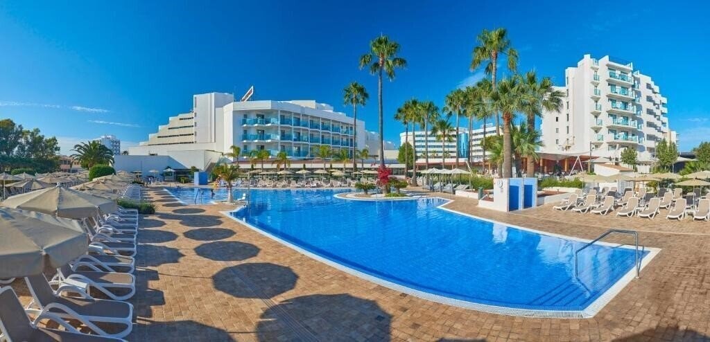 Панорама Hipotels Cala Millor Park Aparthotel 4*