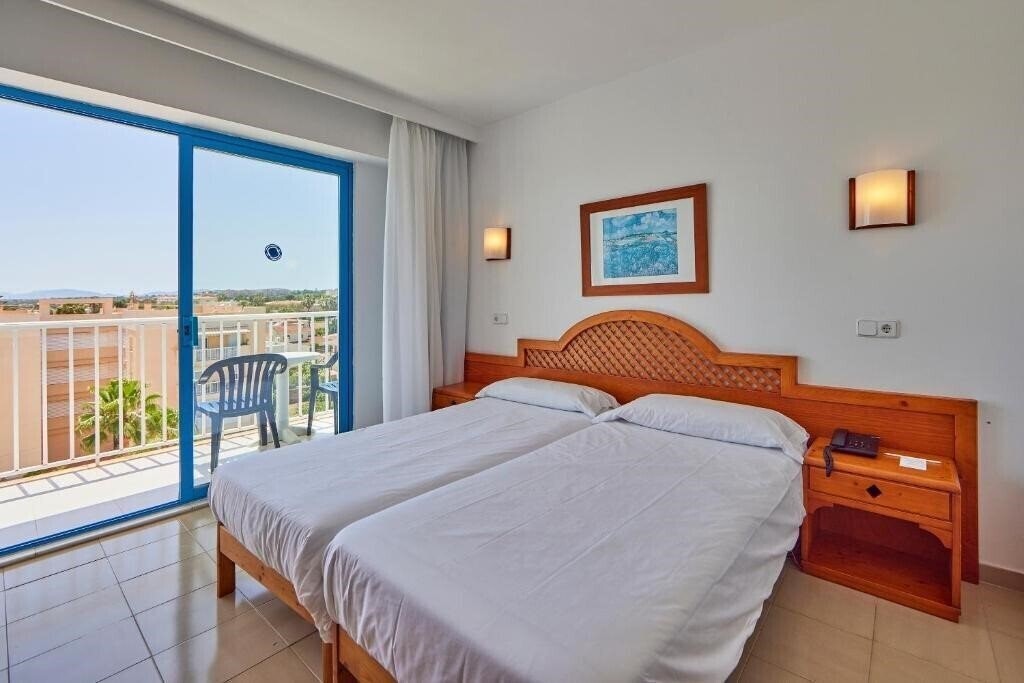 Панорама Hotel Elegance Vista Blava 3*