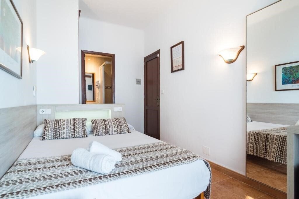 Апартаменты Ses Puntetes Hotel 3*