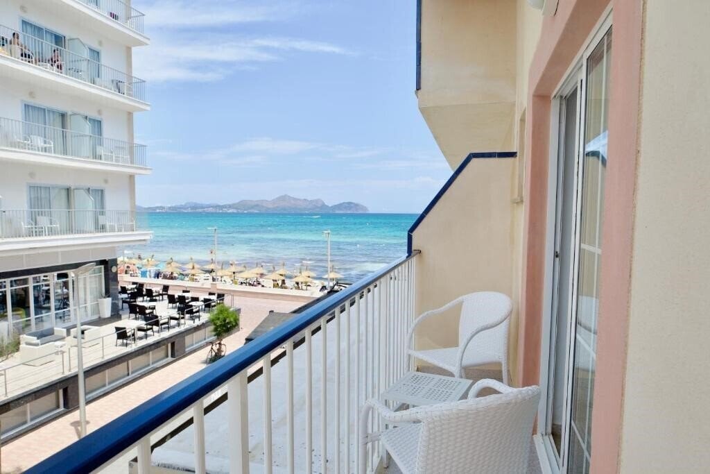 Отель JS Horitzo Hotel 3*