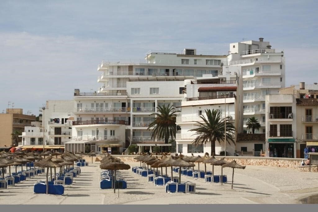 Територія Club S'Illot 3*