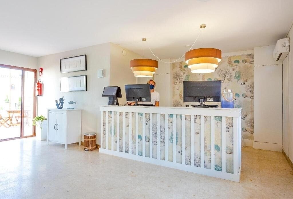 Апартаменти Surfing Playa 1*