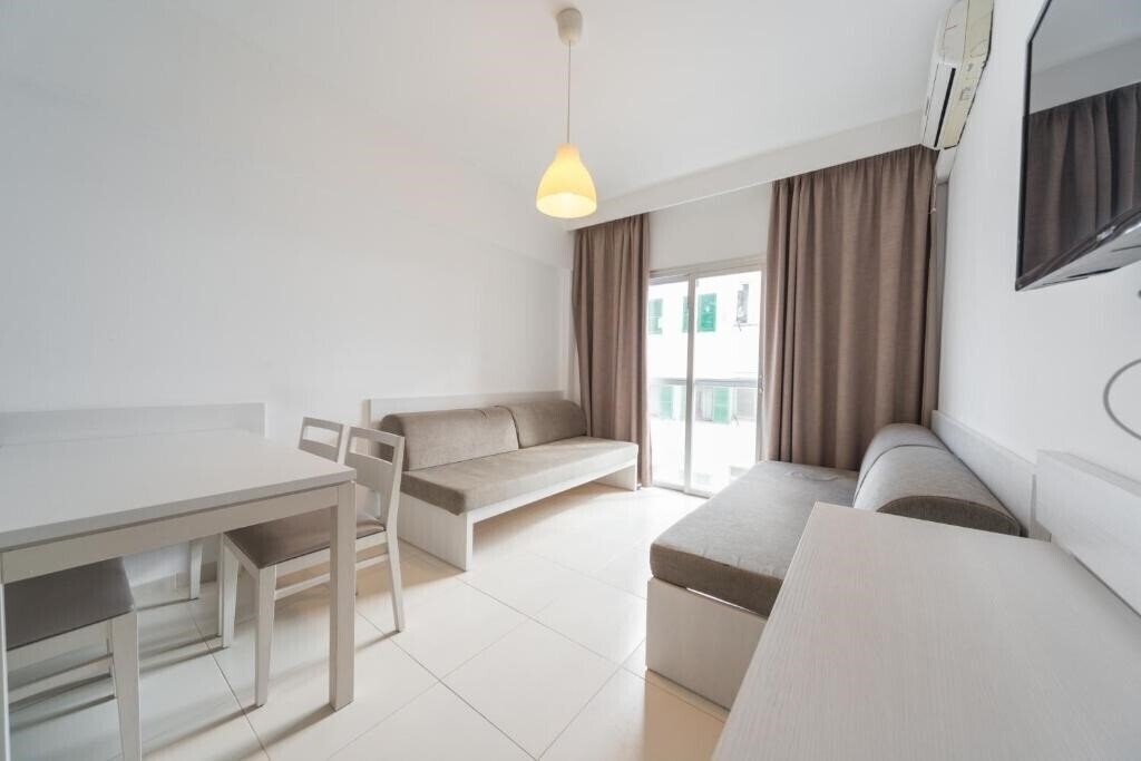 Территория Embat 2*