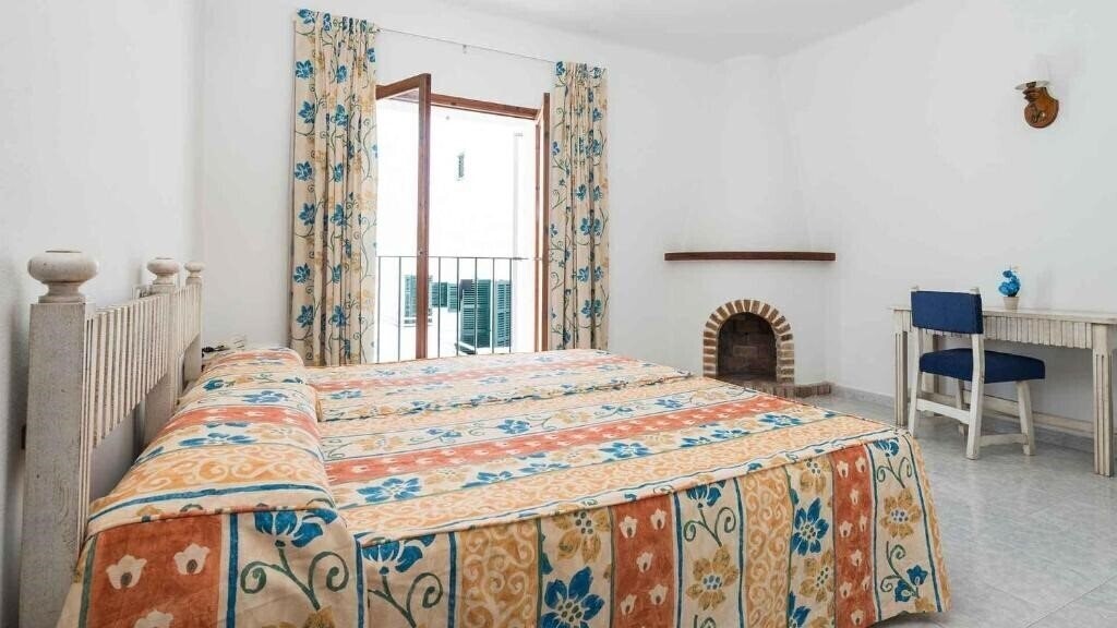 Вид Hostal San Francisco 1*