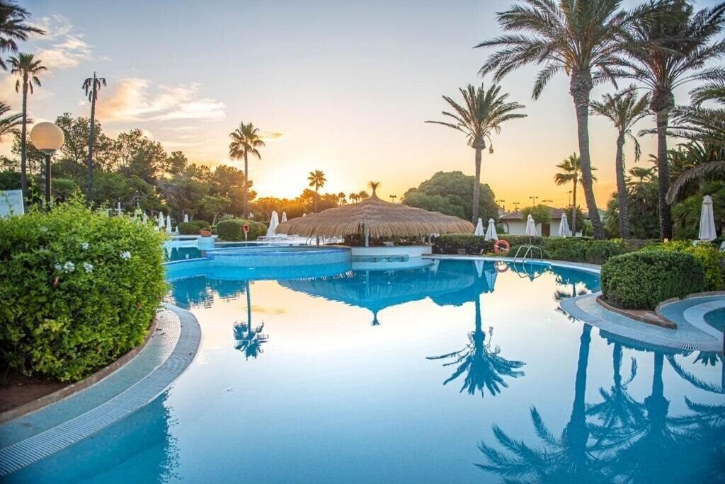 Отель Blau Colonia Sant Jordi Club 4*
