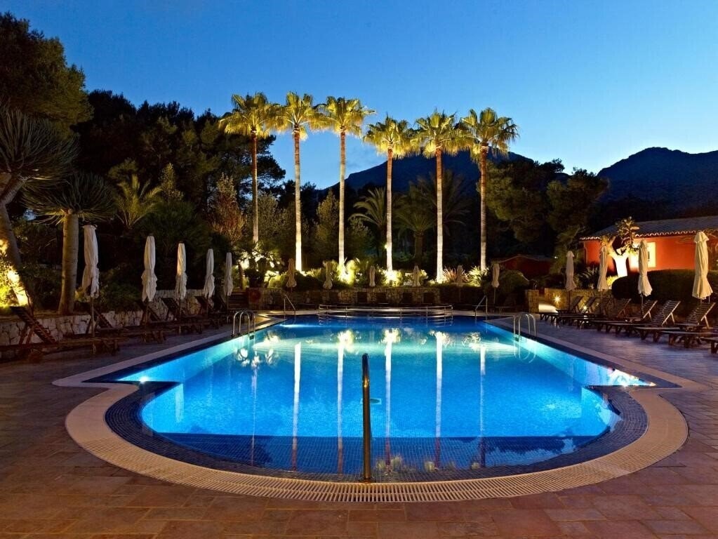 Апартаменти Cala Sant Vicente 3*