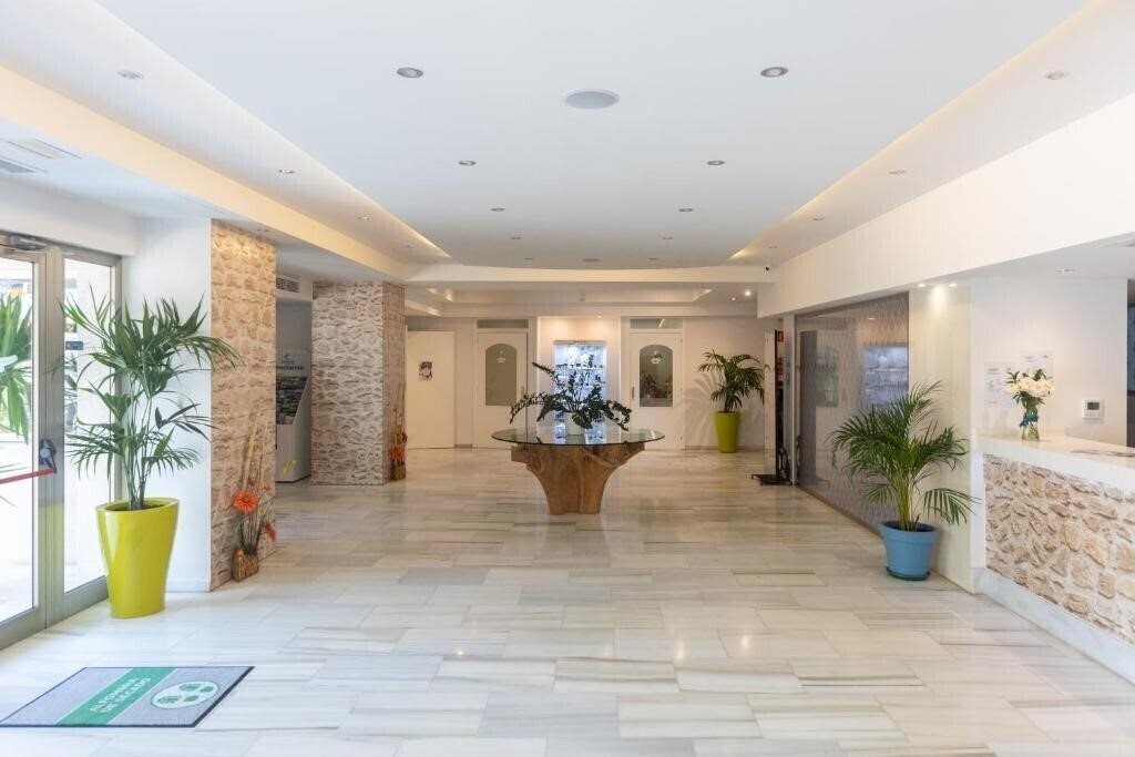 Панорама Comodoro 4*