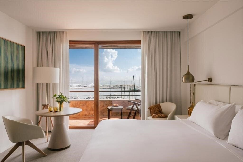 Панорама Gran Melia Victoria 5*