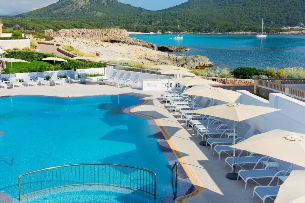 Панорама HSM Regana 4*