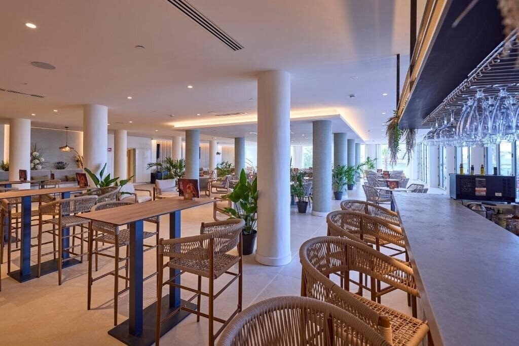 Изображение Universal Hotel Romantica 3*