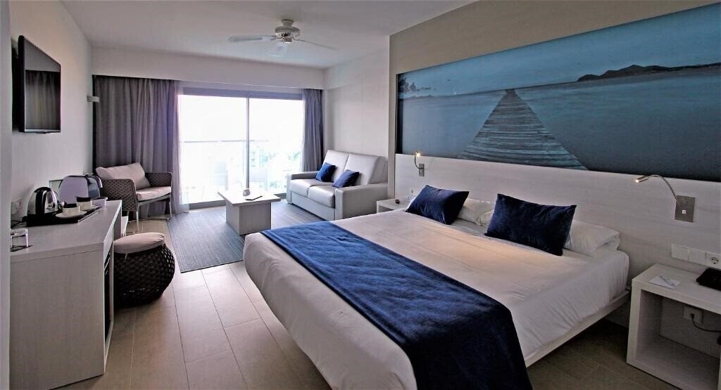 Апартаменты Tonga Tower Design Hotel & Suites 4*