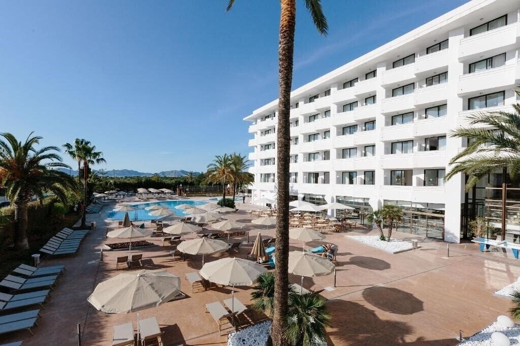Територія Aluasoul Alcudia 4*