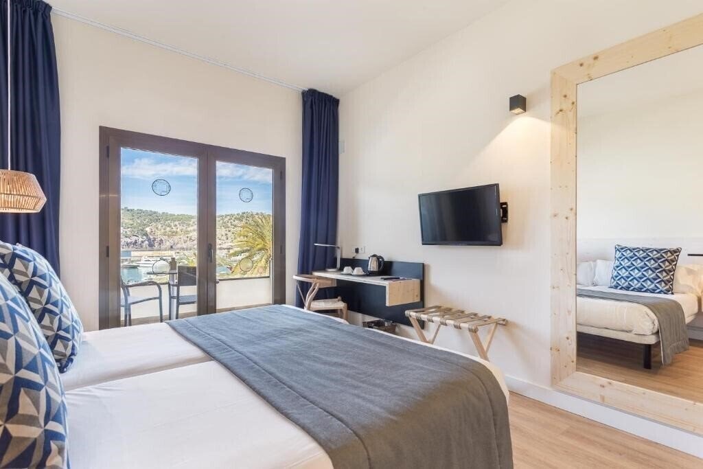 Территория Aparthotel Soller Beach 4*