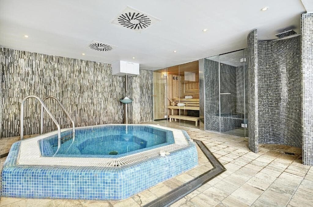 Фотографія Grupotel Acapulco Playa 4*