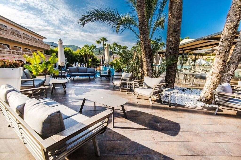 Апартаменти Mon Port 4*