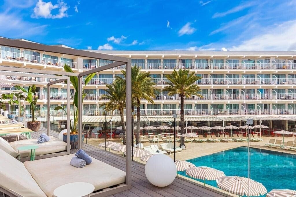 Отель Sol House Mallorca 4*