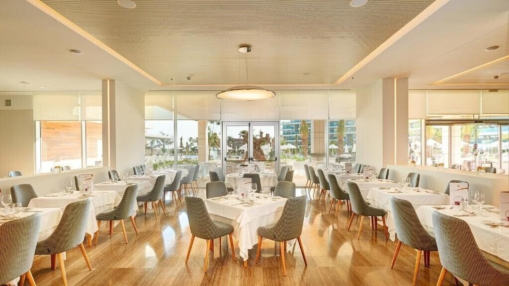 Апартаменты Hipotels Playa De Palma Palace 5*