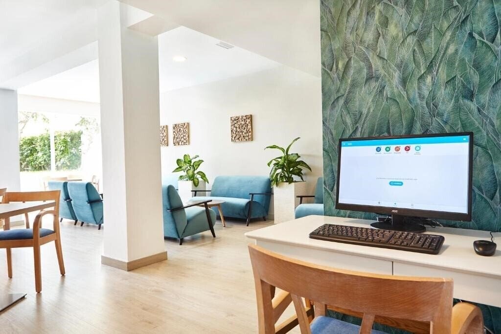 Вид Universal Castell Royal (ex. Castell Royal) 4*